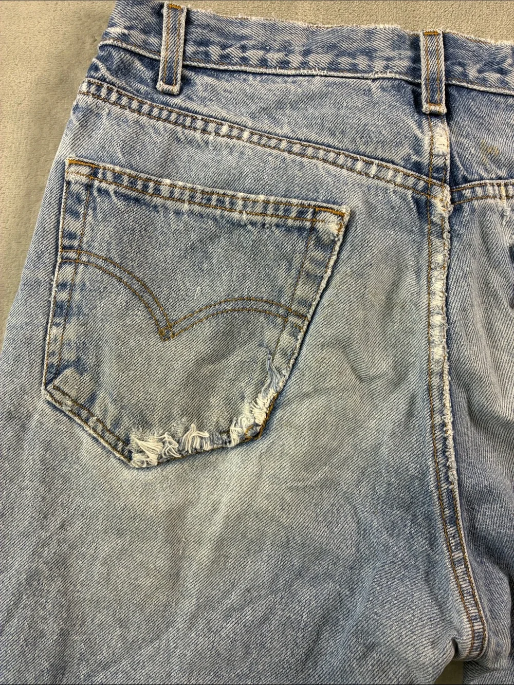 Levi’s 505 Big E Vintage 2000 Jeans 33x32 Distressed Light Wash Made Mexico